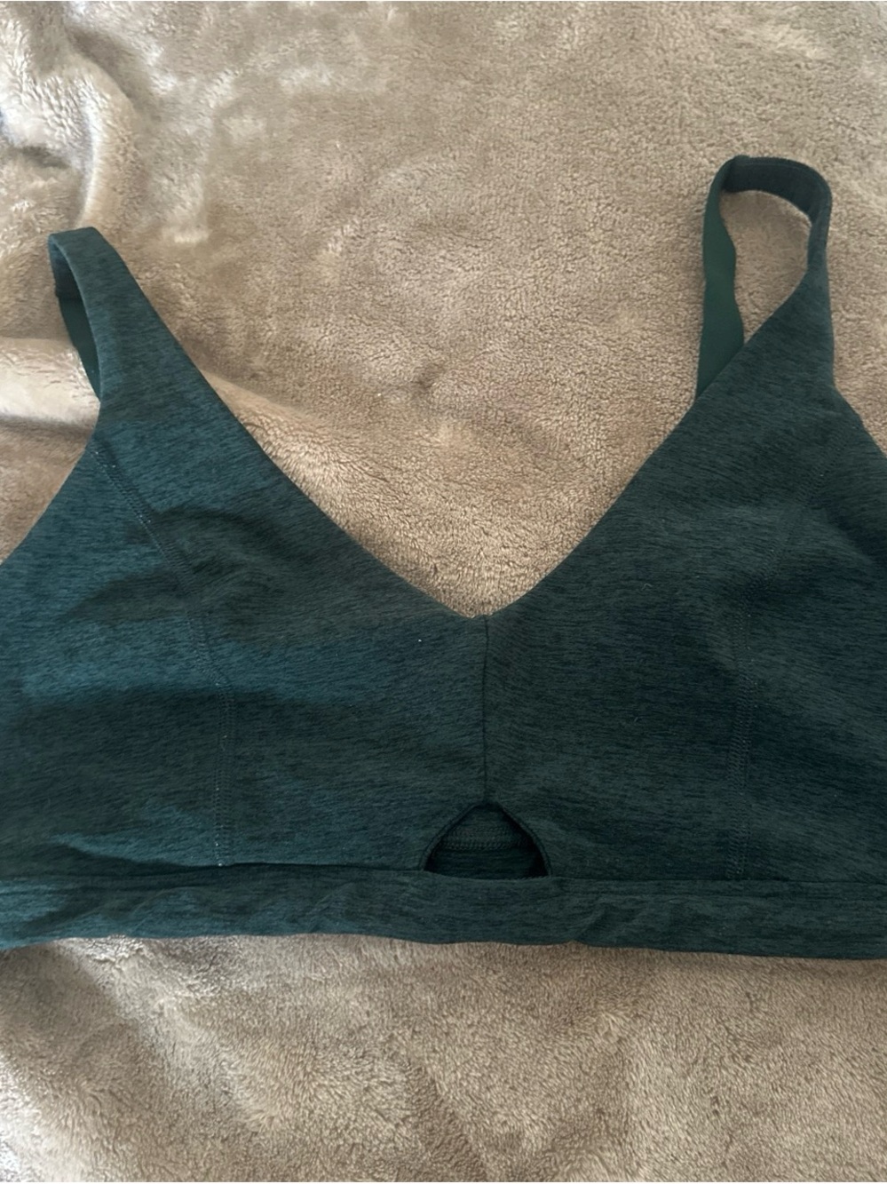 Beyond Yoga green sports bra - Picture 4 of 5